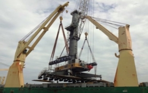 Mobilisation Harbour crane